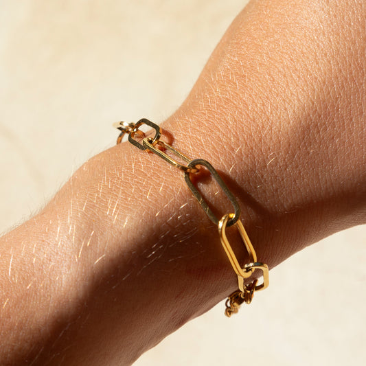 18k gold-plated oval link bracelet – for women | Wild Tides