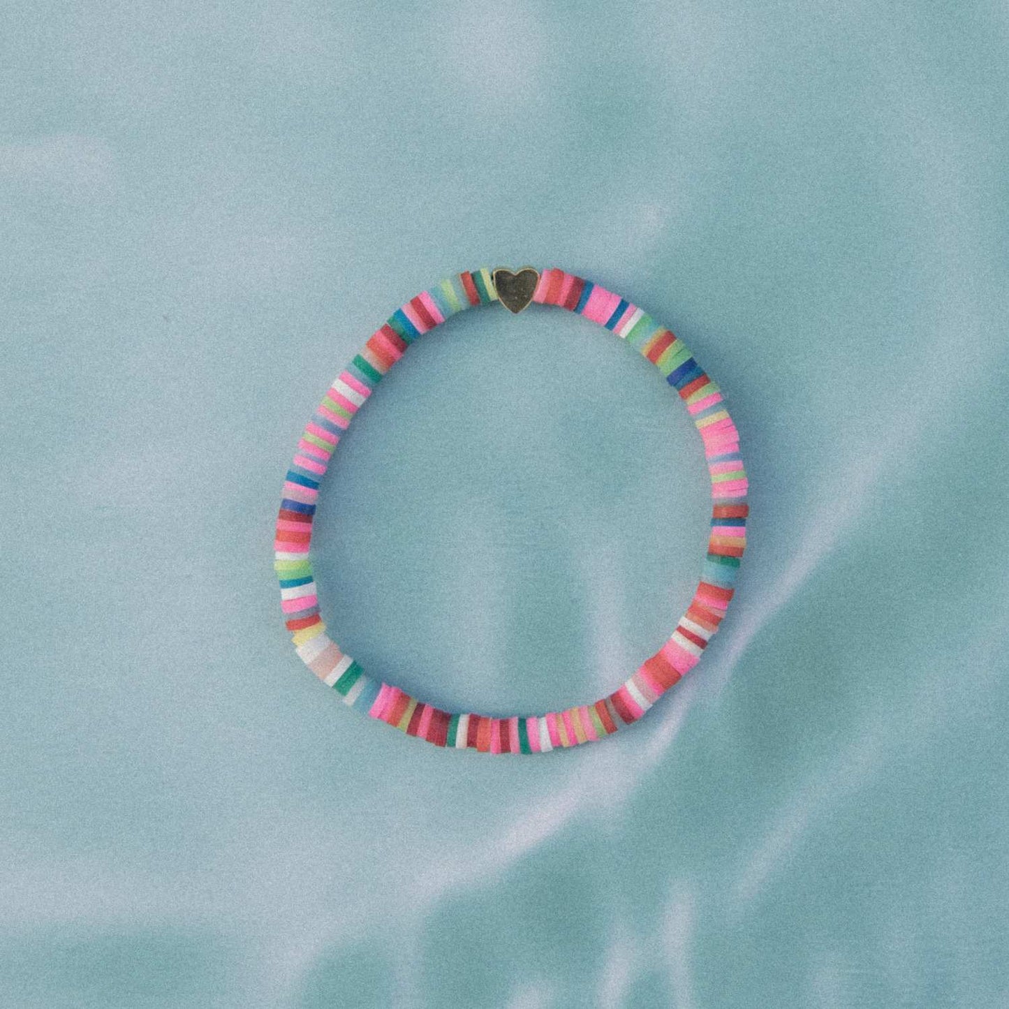 Perlen-Armband mit vergoldetem Herz | Wild Tides