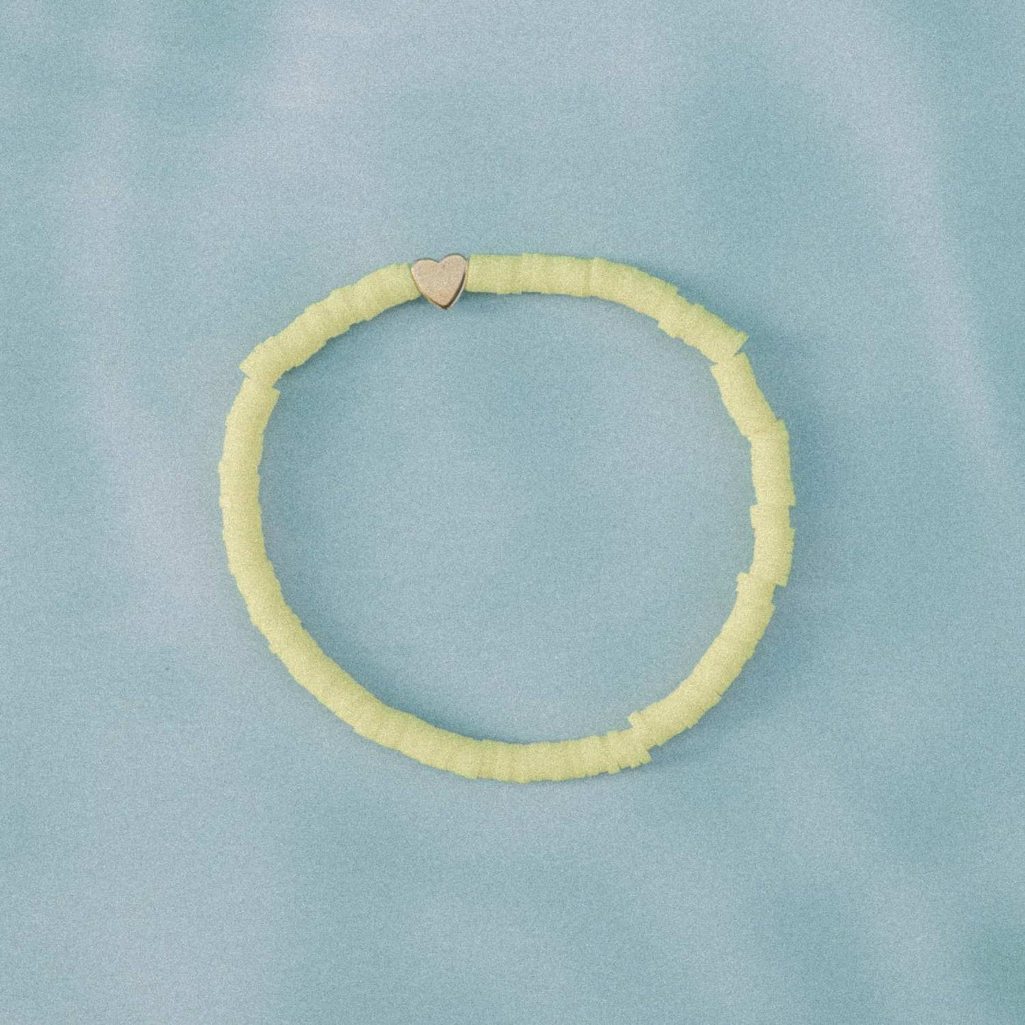 Perlen-Armband mit vergoldetem Herz | Wild Tides