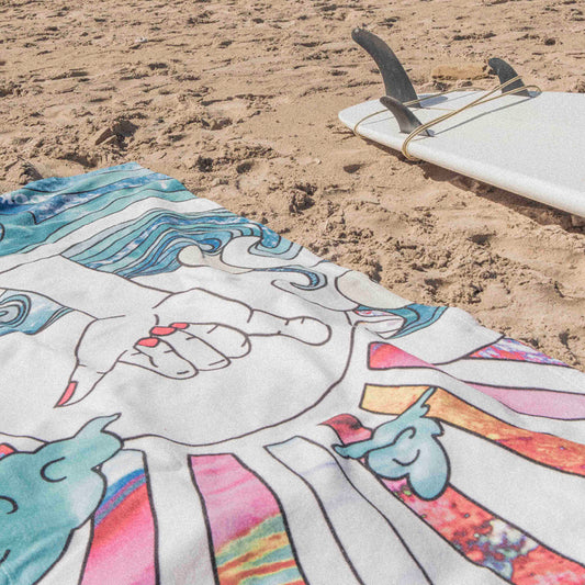 Hang Loose Beach Towel – Soft & Water-Absorbent Surfer Towel