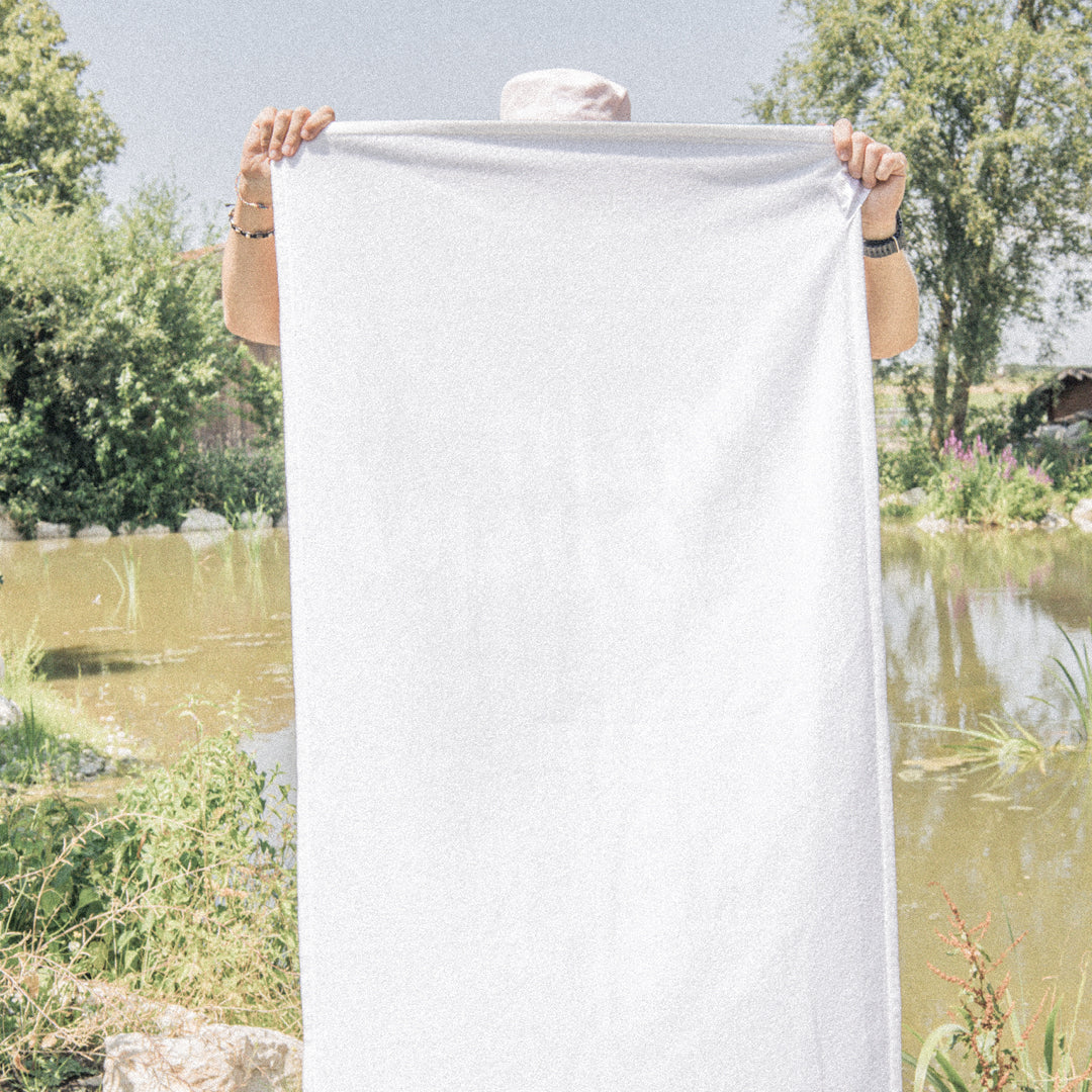 Hang Loose Beach Towel – Soft & Water-Absorbent Surfer Towel