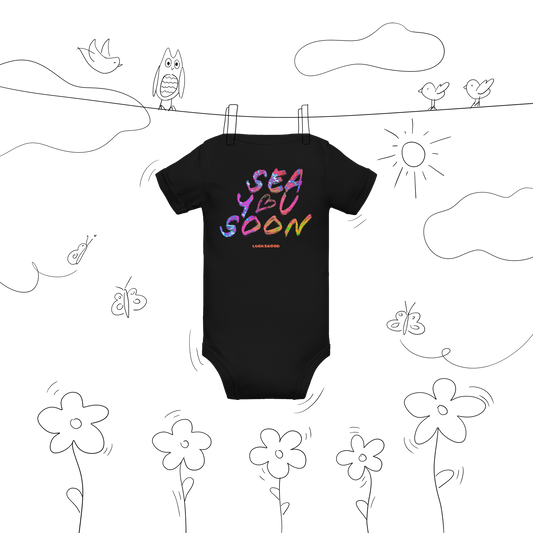 Baby Strampler „Sea You Soon“ – Weicher Baumwoll-Einteiler mit maritimer Typografie