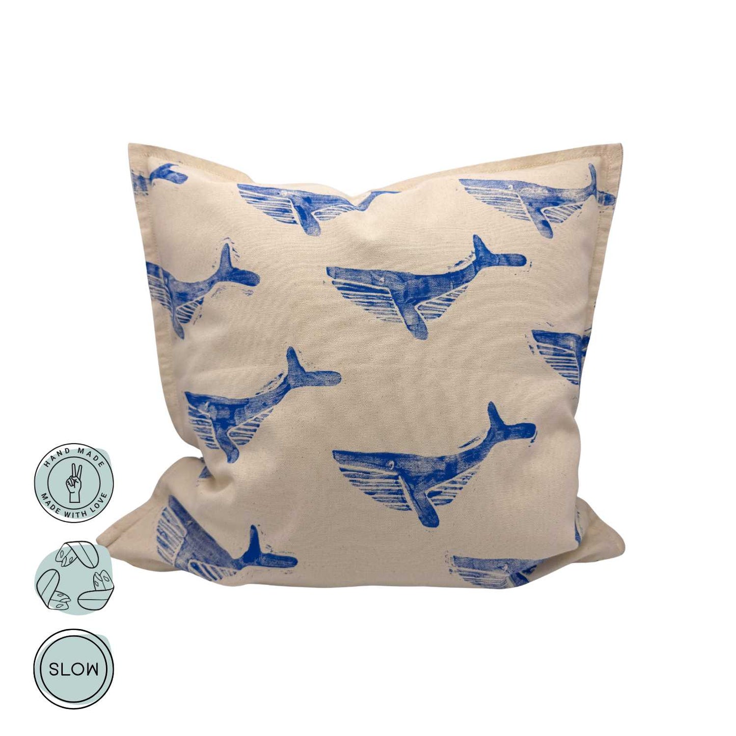 Rückseite des Wild Tides Wal Kissens mit naturfarbenem Stoff und verdecktem Reißverschluss